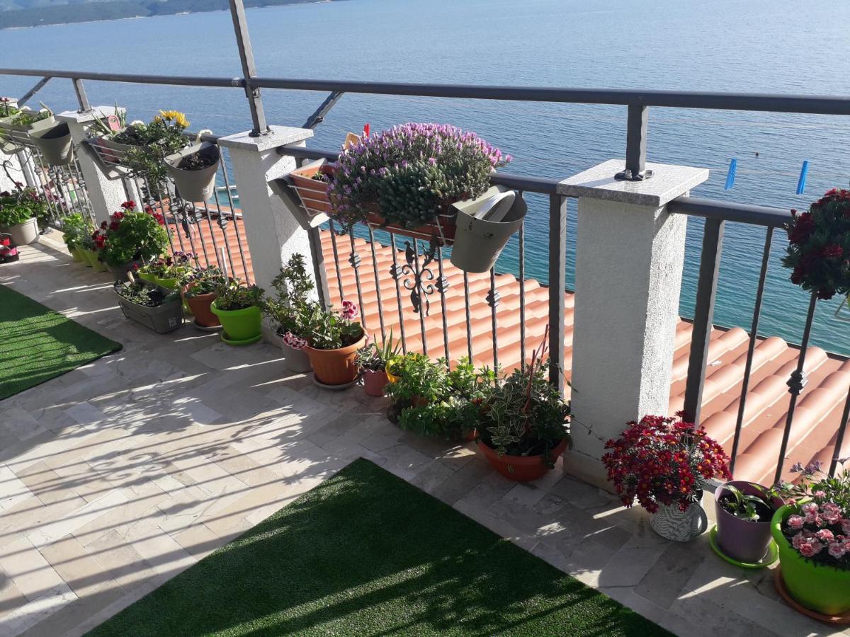 Leonarda Apartamento Omiš Exterior foto