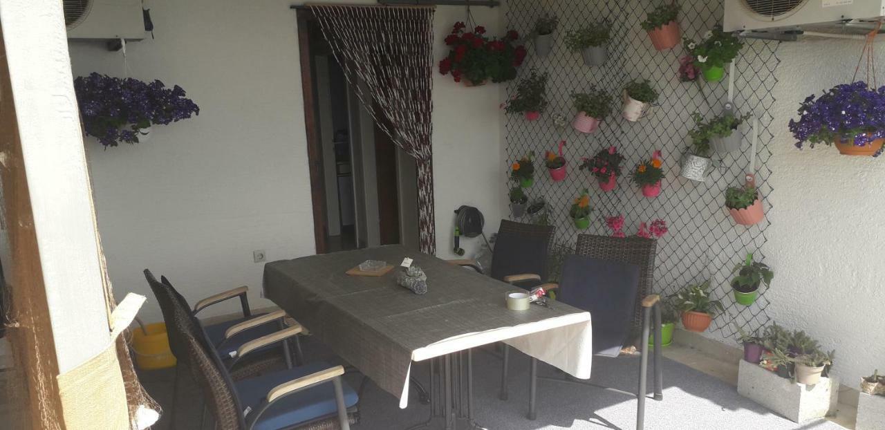 Leonarda Apartamento Omiš Exterior foto
